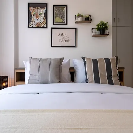 아파트 Chloris 3- Bedroom W/pool In