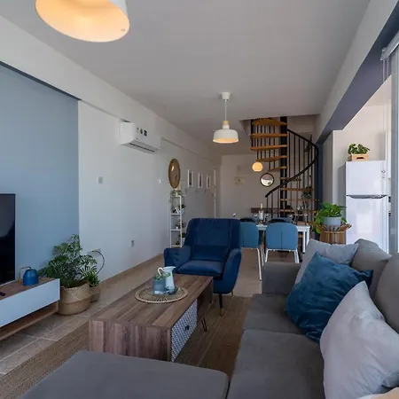 Apartment Chloris 3- Bedroom W/pool In