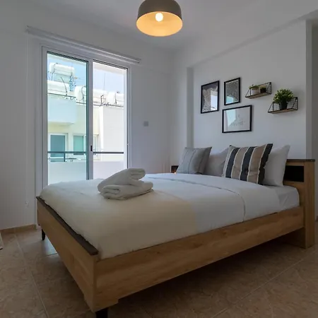 Apartament Chloris 3- Bedroom W/pool In