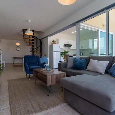 Apartment Chloris 3- Bedroom W/pool In *