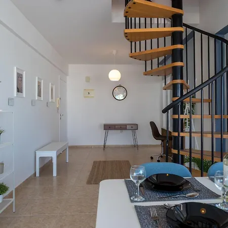 Chloris 3- Bedroom W/pool In