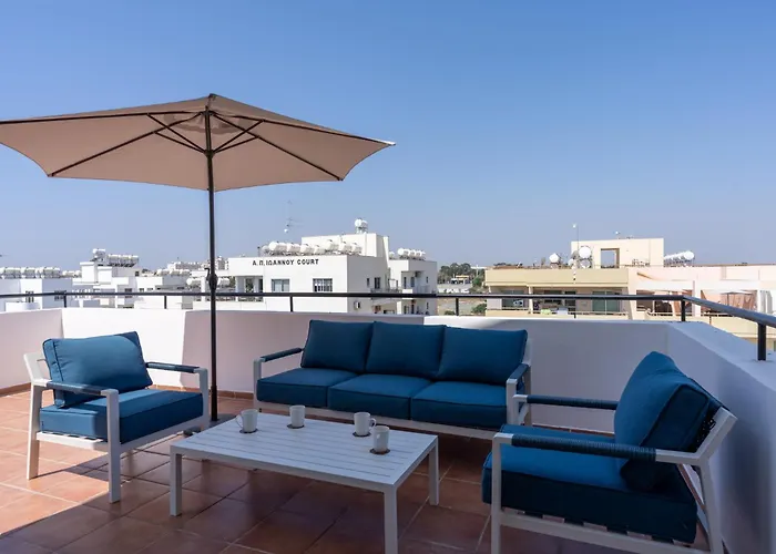 Apartament Chloris 3- Bedroom W/pool In Larnaca