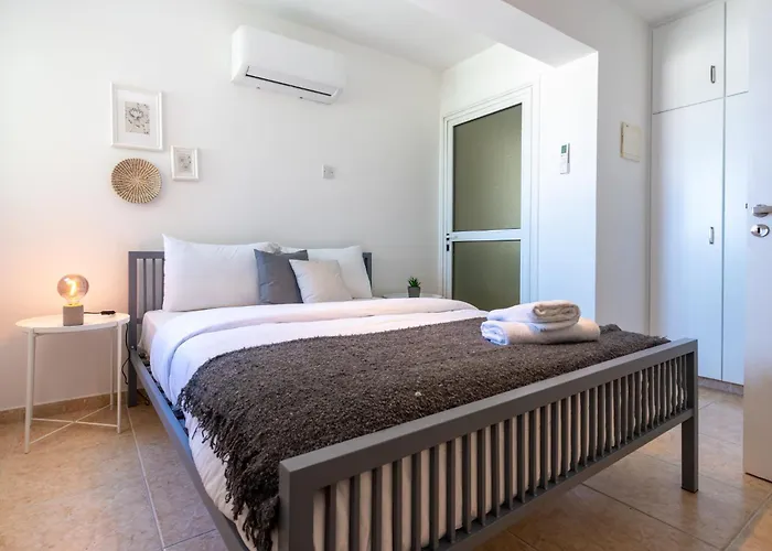 Apartament Chloris 3- Bedroom W/pool In Larnaca