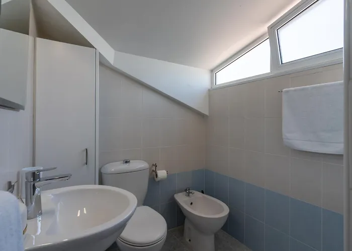 Apartament Chloris 3- Bedroom W/pool In Larnaca