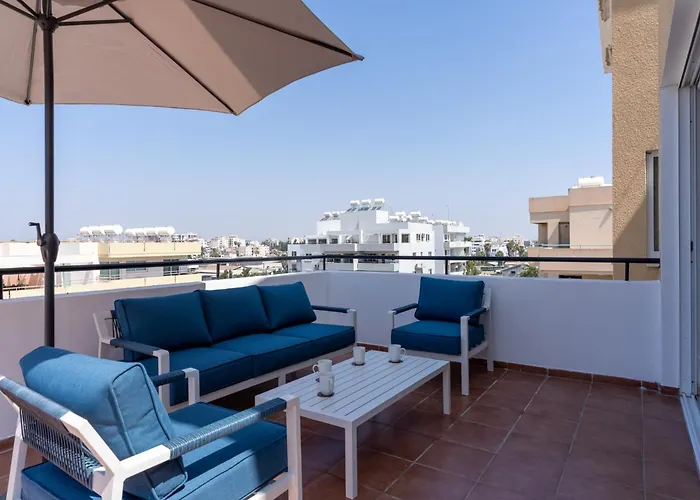 Apartament Chloris 3- Bedroom W/pool In Larnaca